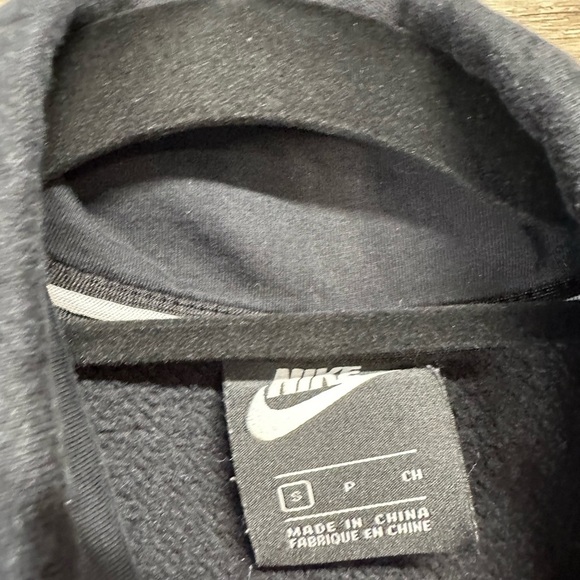 Nike Black Half Zip Floral Sweatshirt with White Logo - Picture 4 of 6